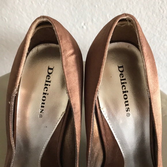 Shimmering Brown Heels - Picture 5 of 6